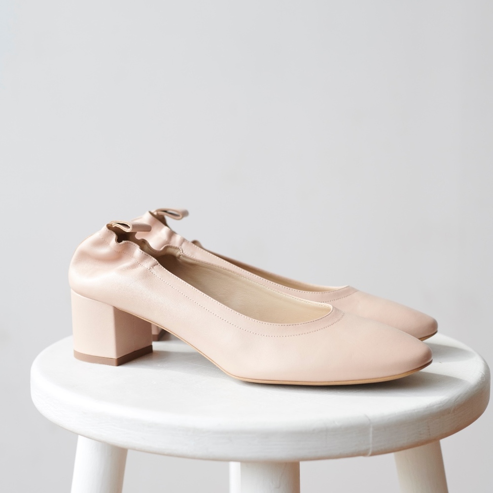 Super Comfy Everlane Day Heel - runs a bit small - 9 Fits More like 8 1/2